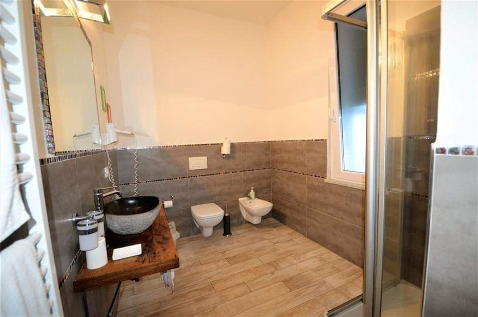 La Spezia Holidays' Rooms Екстериор снимка