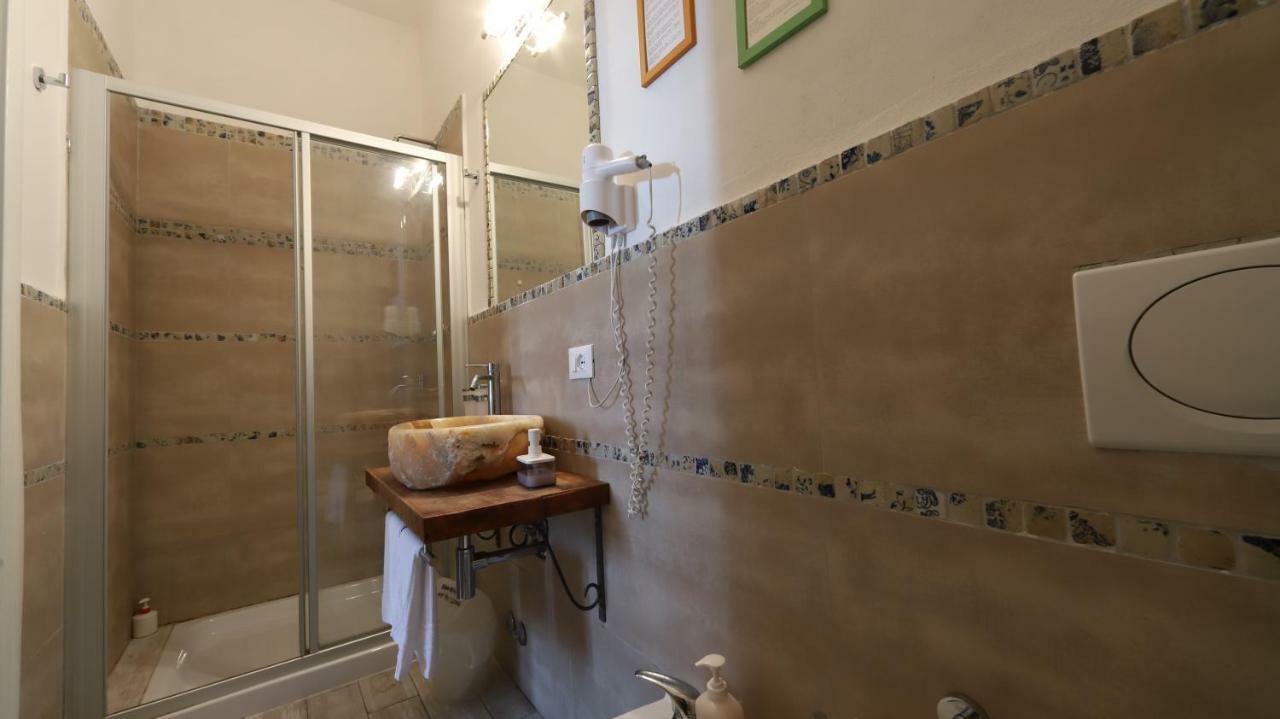 La Spezia Holidays' Rooms Екстериор снимка